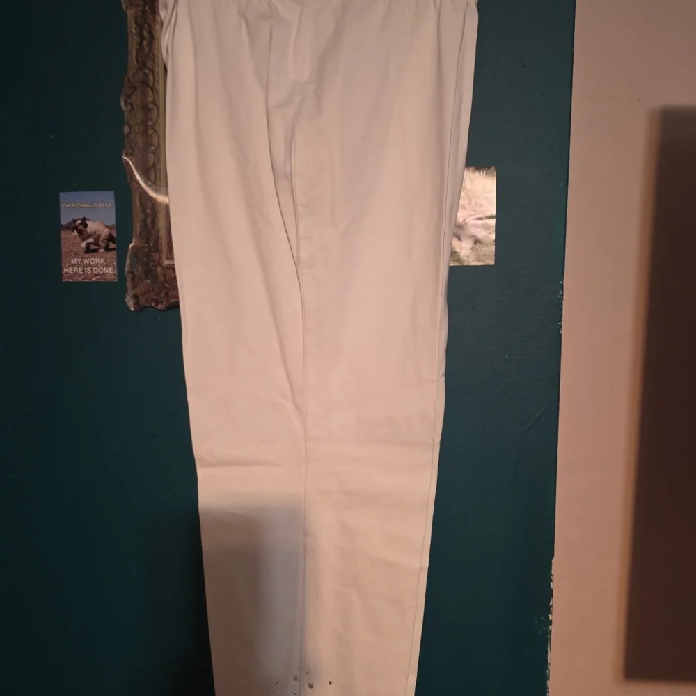 Quacker Factory White Top with Silver Accents - Picture 5 of 5